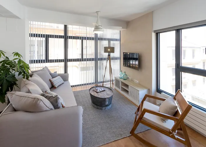 Chezmoihomes Plaza Nueva Premium